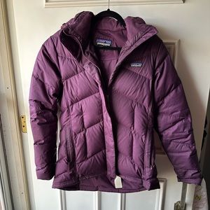 Patagonia women’s Medium purple winter coat